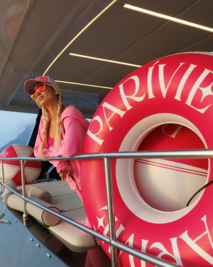 Paris-Hilton-3-PhotoCredit-camraface-2