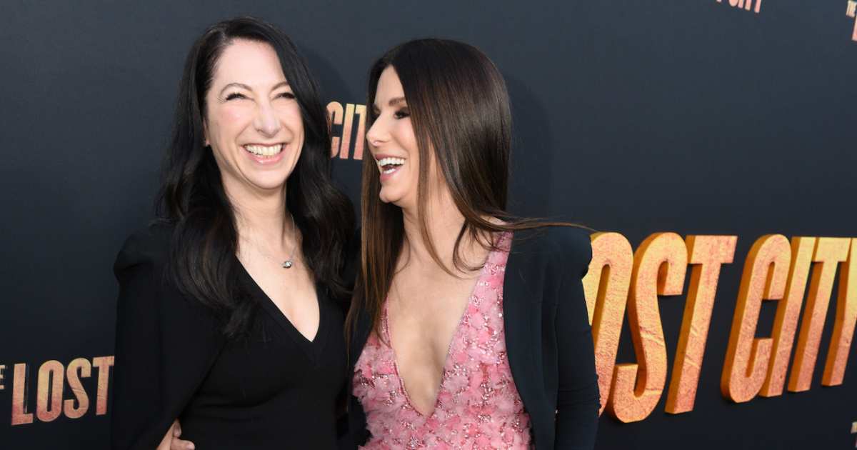 Sandra Bullock Says She’s ‘So Lucky’ to Have Sister Gesine in Adorable Tribute: ‘Brilliant Soul’ Sandra Bullock Says She’s ‘So Lucky’ to Have Sister Gesine in Adorable Tribute: ‘Brilliant Soul’