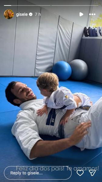 Screenshot-Gisele-Bundchens-Photo-of-Husband-Son-in-Matching-Uniforms.png