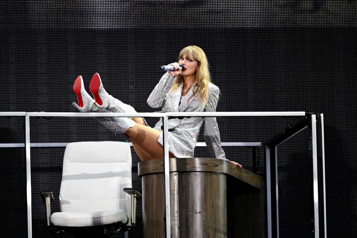 Taylor-Swift-GettyImages-2166914755