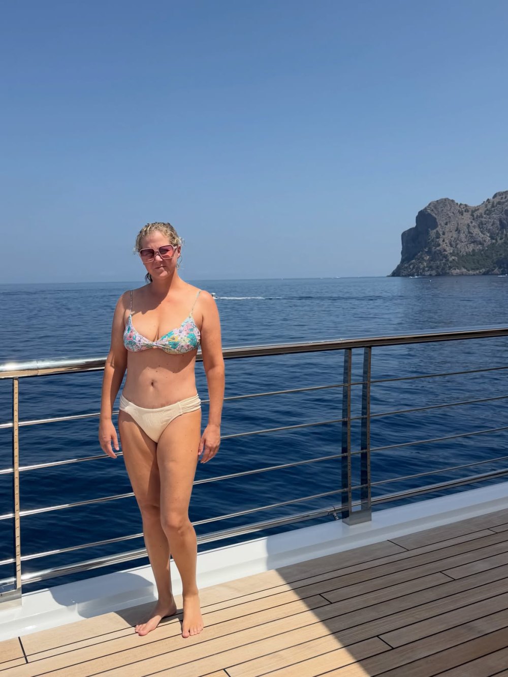 Amy Schumer Stuns in a Corset and Bikini With Jennifer Aniston and Courteney Cox: ‘No Filter’
