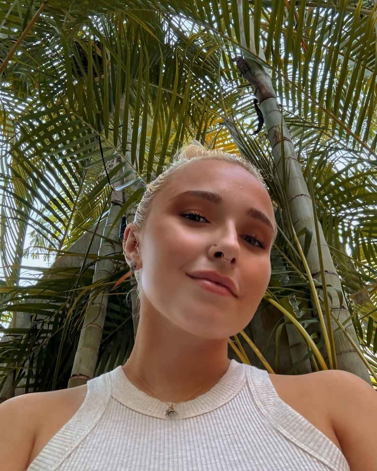 Hayden Panettieres Friend Clayton Johnson Recalls the Final Text She Sent Him Before Her Death