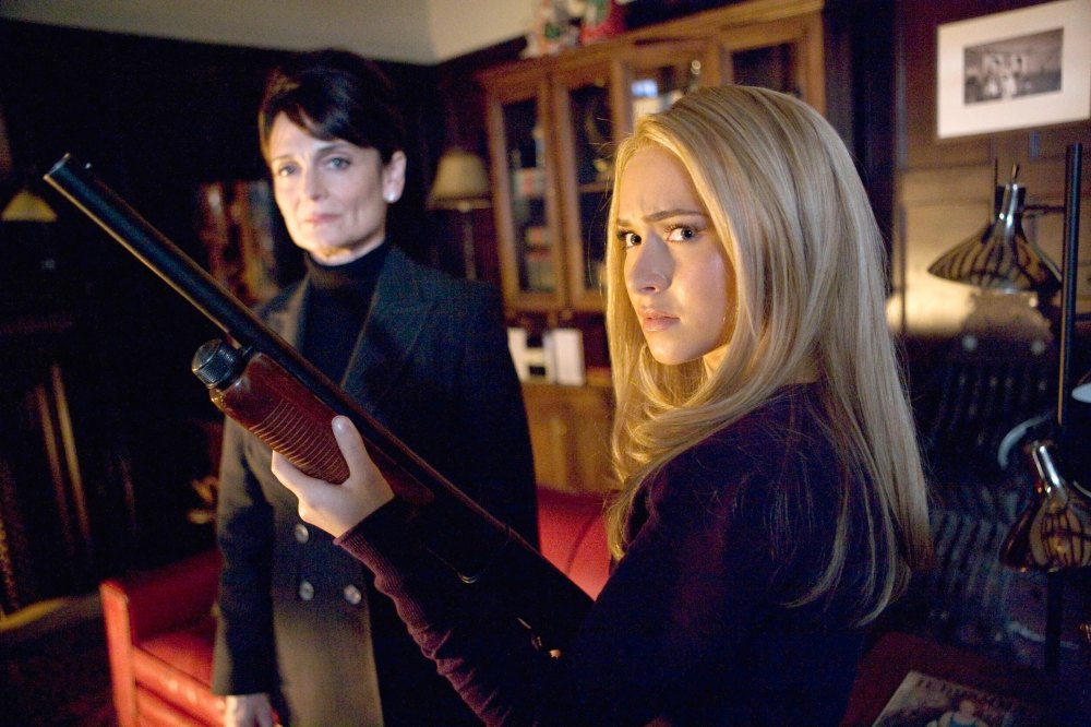 Christine Rose and Hayden Panettiere in Heroes season 3