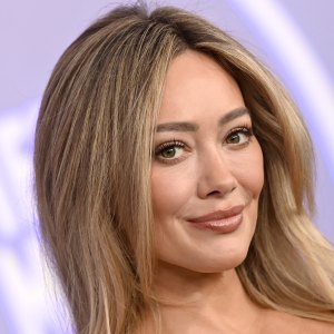 LAS VEGAS, NEVADA - MAY 25: EDITORIAL USE ONLY Hilary Duff attends the 52nd American Music Awards at MGM Grand Garden Arena on May 25, 2026 in Las Vegas, Nevada. (Photo by Axelle/Bauer-Griffin/FilmMagic)