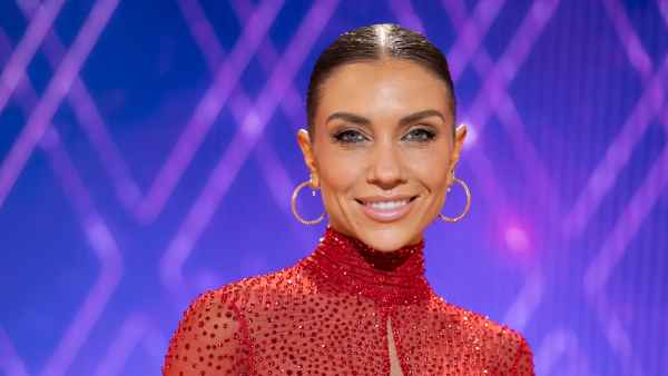 Jenna Johnson Defends Dancing With the Stars Casting Contestants With Dance Experience
