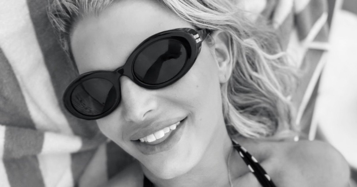 Jessica Simpson Sunbathes in Tiny Polka Dot Bikini During Luxe Turks and Caicos Vacation Jessica Simpson Sunbathes in Tiny Polka Dot Bikini During Luxe Turks and Caicos Vacation