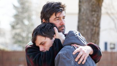 Casey Affleck and Kyle Chandler in Manchester by the Sea