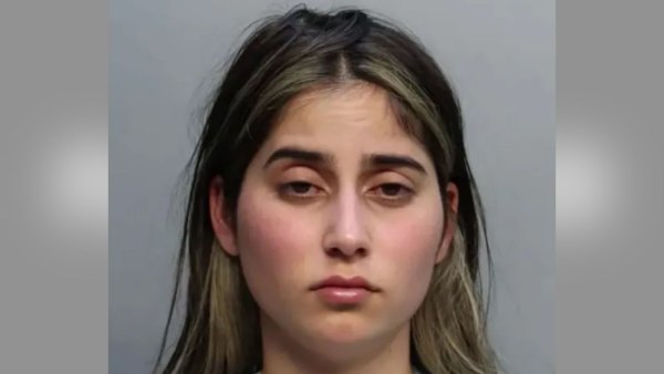 Florida Mom Arrested After Setting Kitchen on Fire and Pouring Hot Wax on Daughters