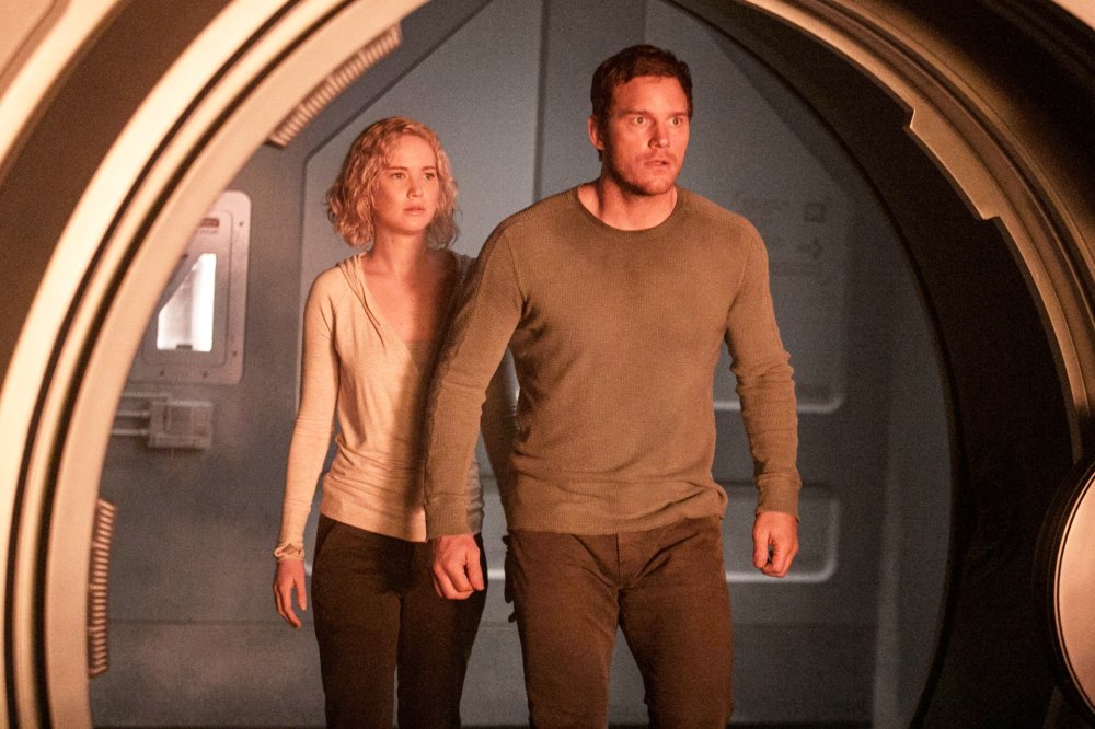 Jennifer Lawrence and Chris Pratt in Passengers