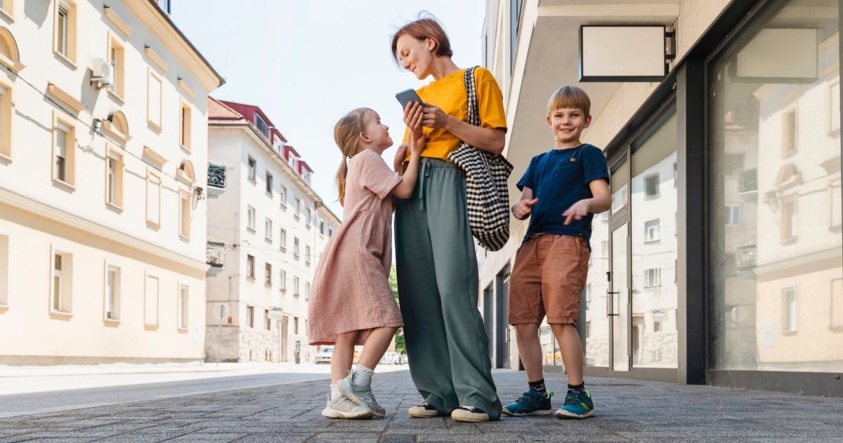 Your Wallet Deserves Better Wireless. More Families Are Switching. Your Wallet Deserves Better Wireless. More Families Are Switching.