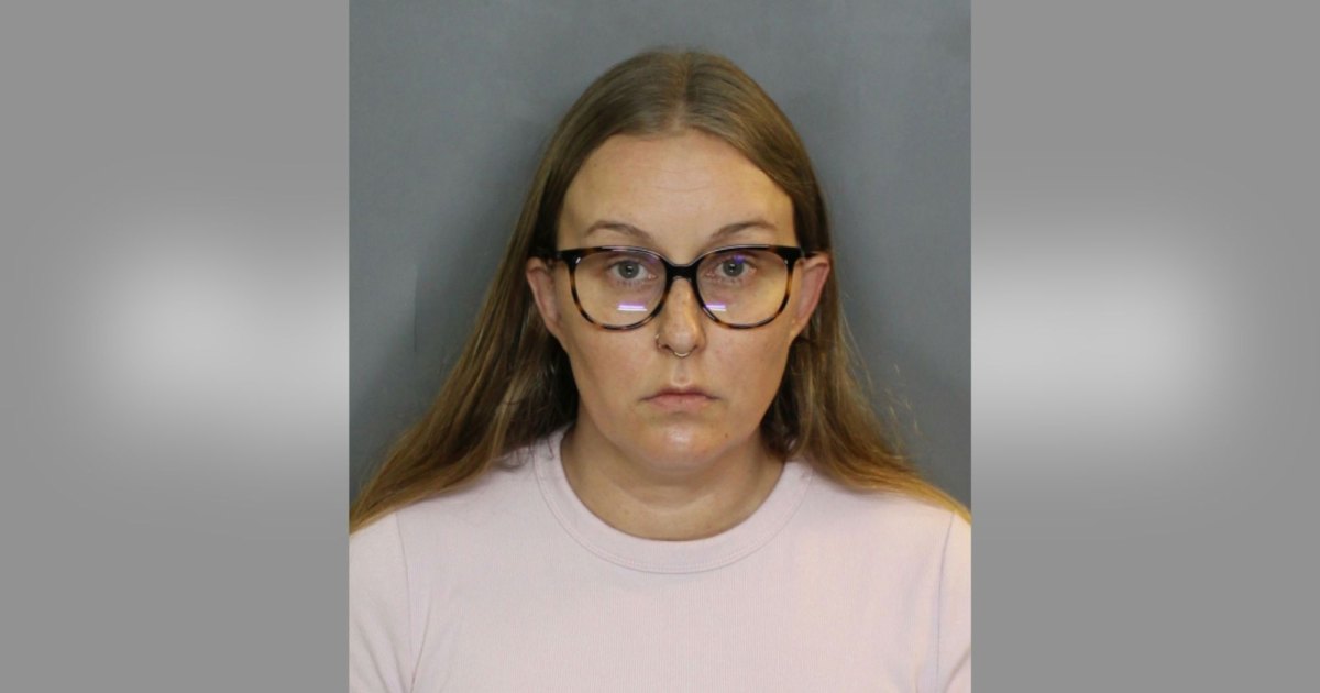 Teacher Shows Police Where She Had Sex With Student, 17, in Bodycam Footage Teacher Shows Police Where She Had Sex With Student, 17, in Bodycam Footage
