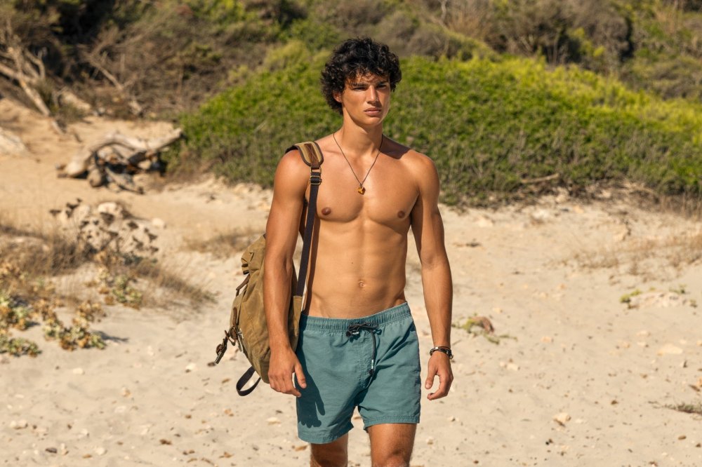 Fernando Lindez in The Last Sunrise