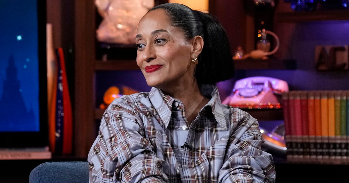 Tracee Ellis Ross Owns ’14 Different Pairs’ of These Comfy Training Sneakers That Shoppers Can Happily Walk 5+ Miles in Per Day