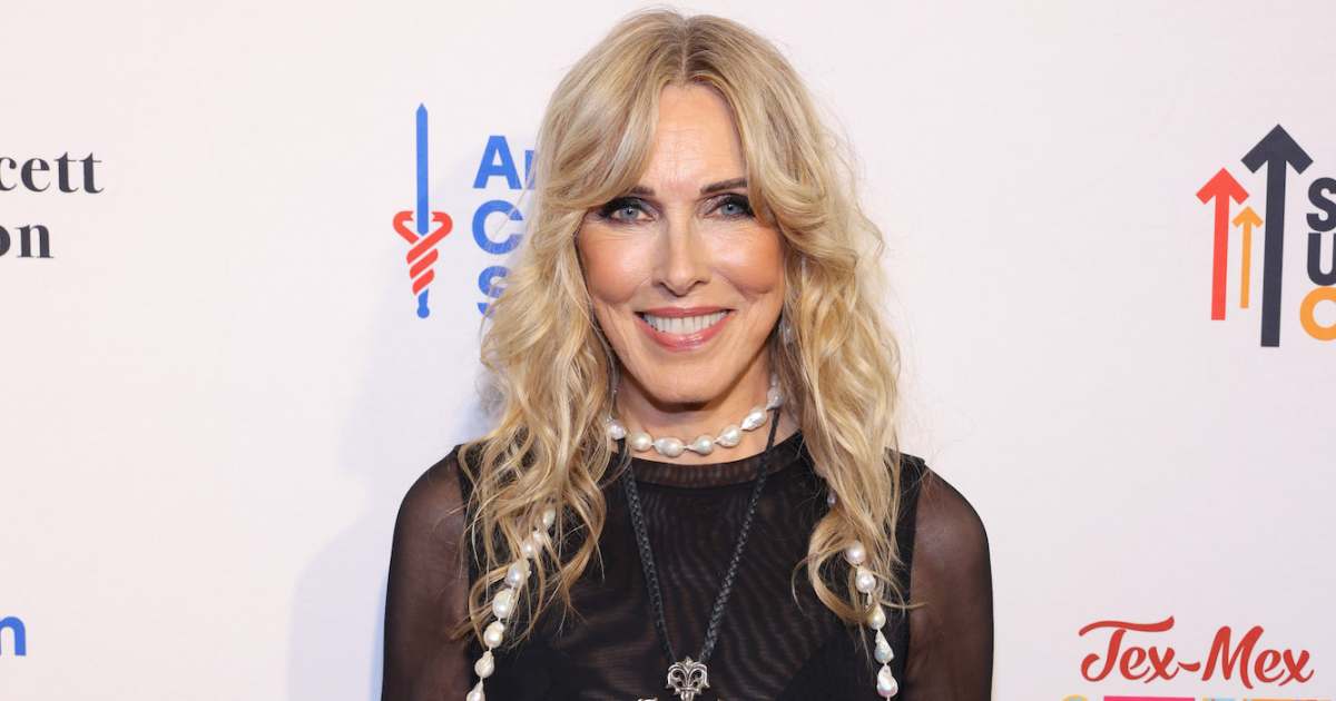 Alana Stewart Details Losing a Longtime Friend After Voting for Trump Alana Stewart Details Losing a Longtime Friend After Voting for Trump
