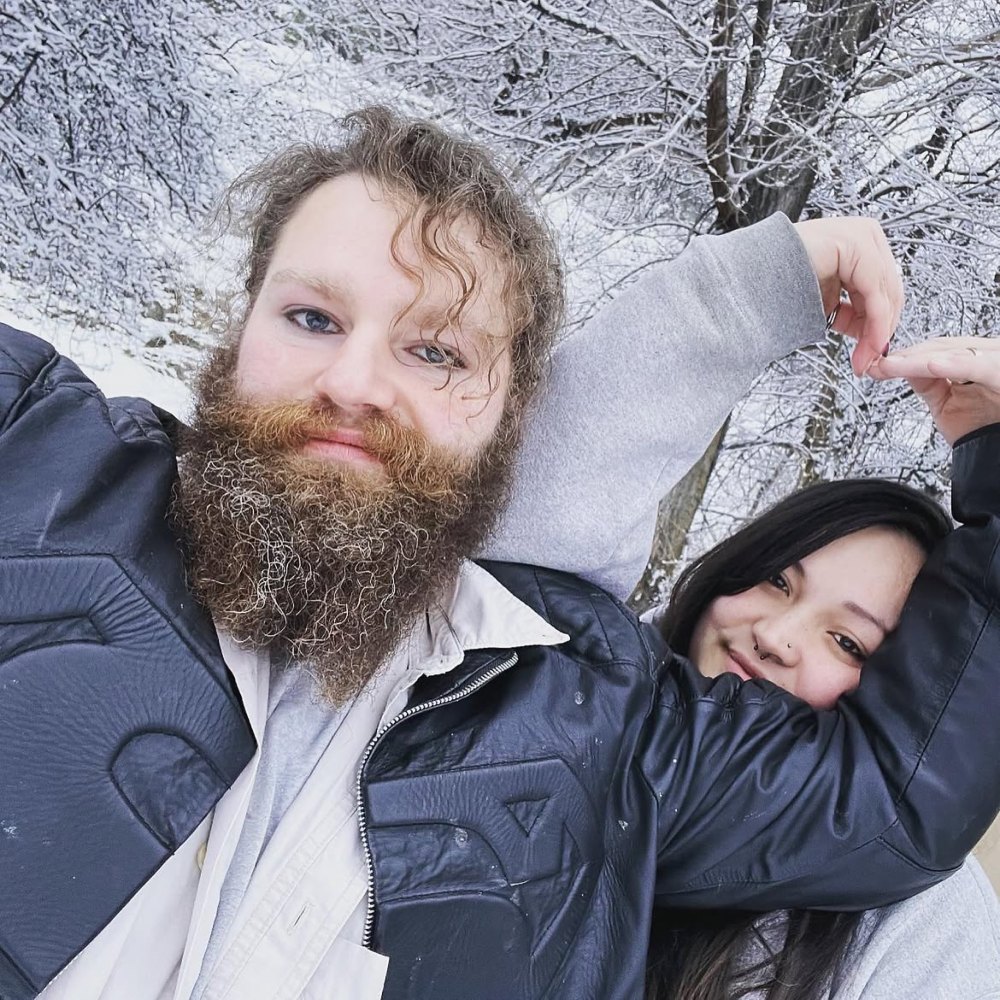 Alaskan Bush People Gabe Browns Wife Raquell Claims Abuse Forced Into Marriage in Divorce Doc IG