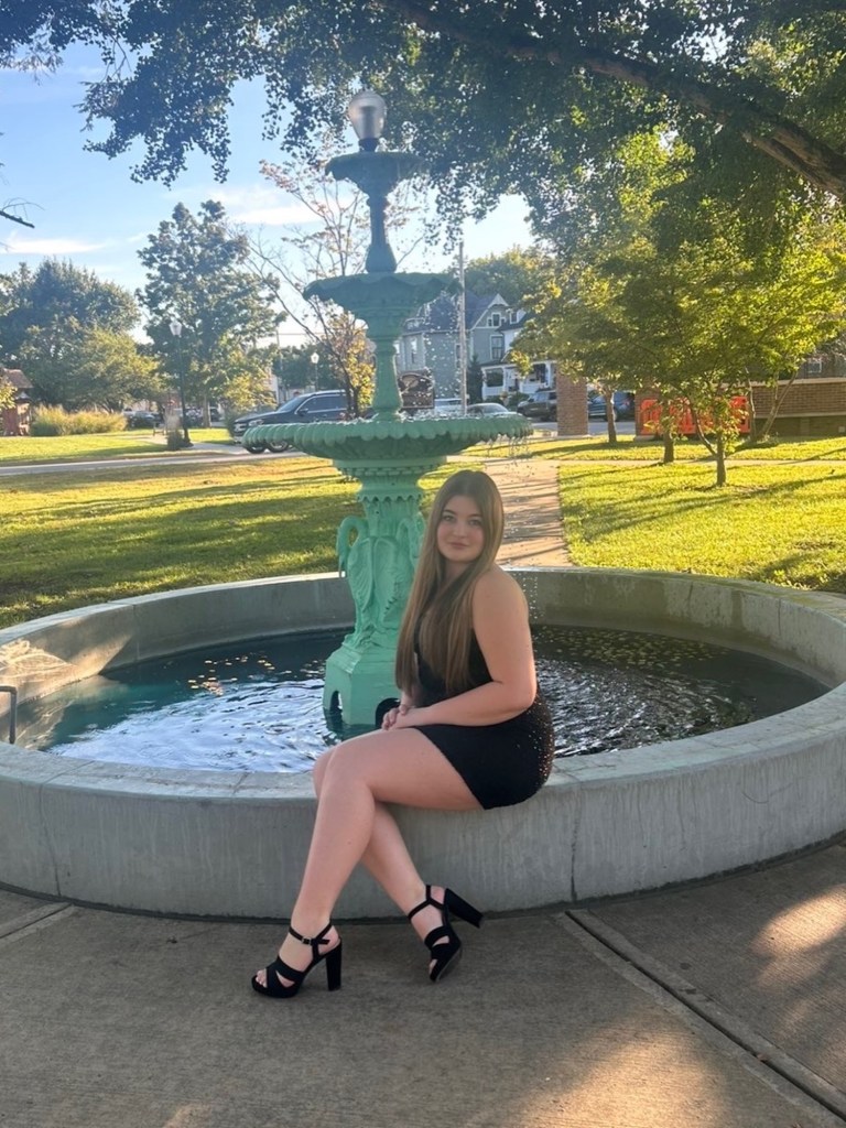 Amber Portwood and Gary Shirley's Daughter Leah Is All Grown Up at Senior Homecoming