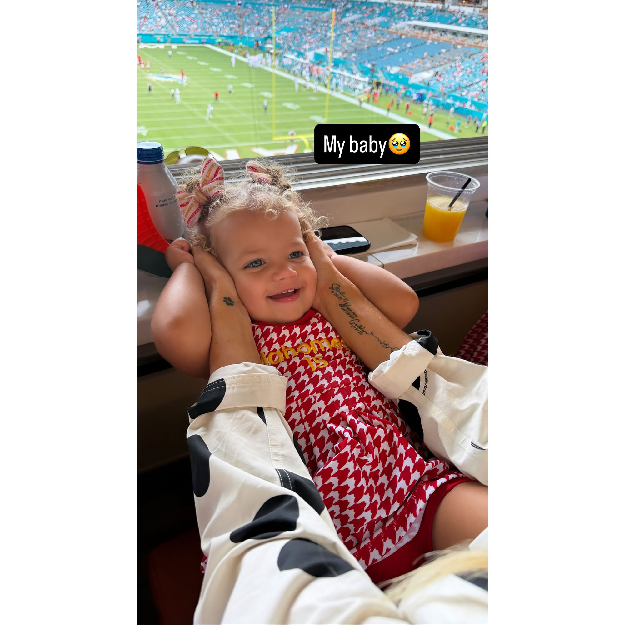 New Photo - Brittany Mahomes Shows Tattoo Featuring Kids' Names, Birthdays at Chiefs Game