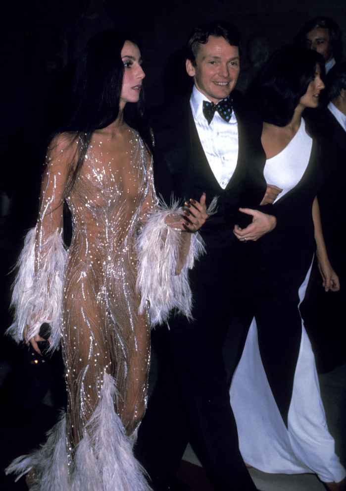 Bob Mackie Dead Iconic Fashion And Costume Designer Was 87 bob-mackie-dead-iconic-fashion-and-costume-designer-was-87