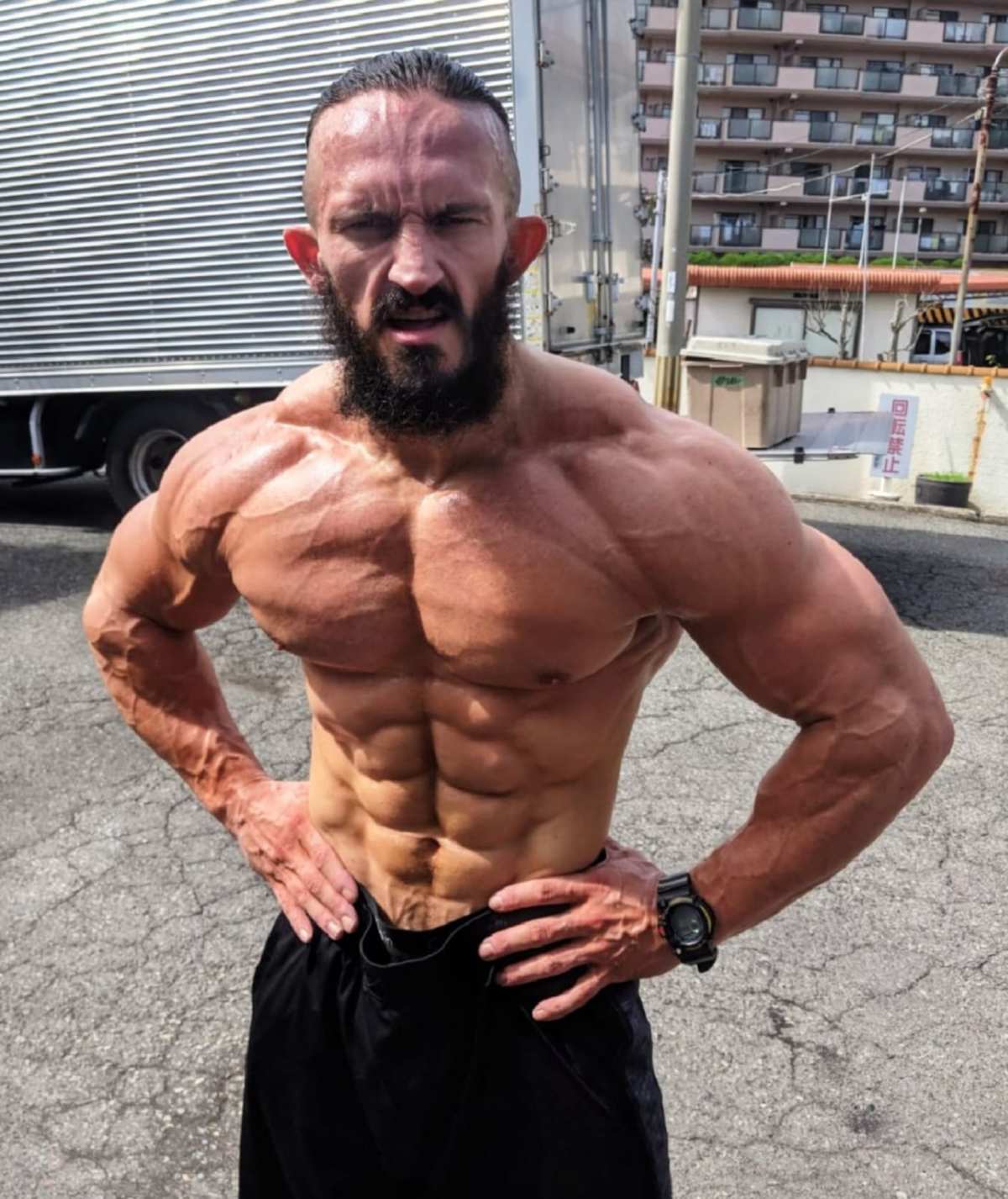 Drp7UtwVYAAlfrX benjamin satterley.jpeg