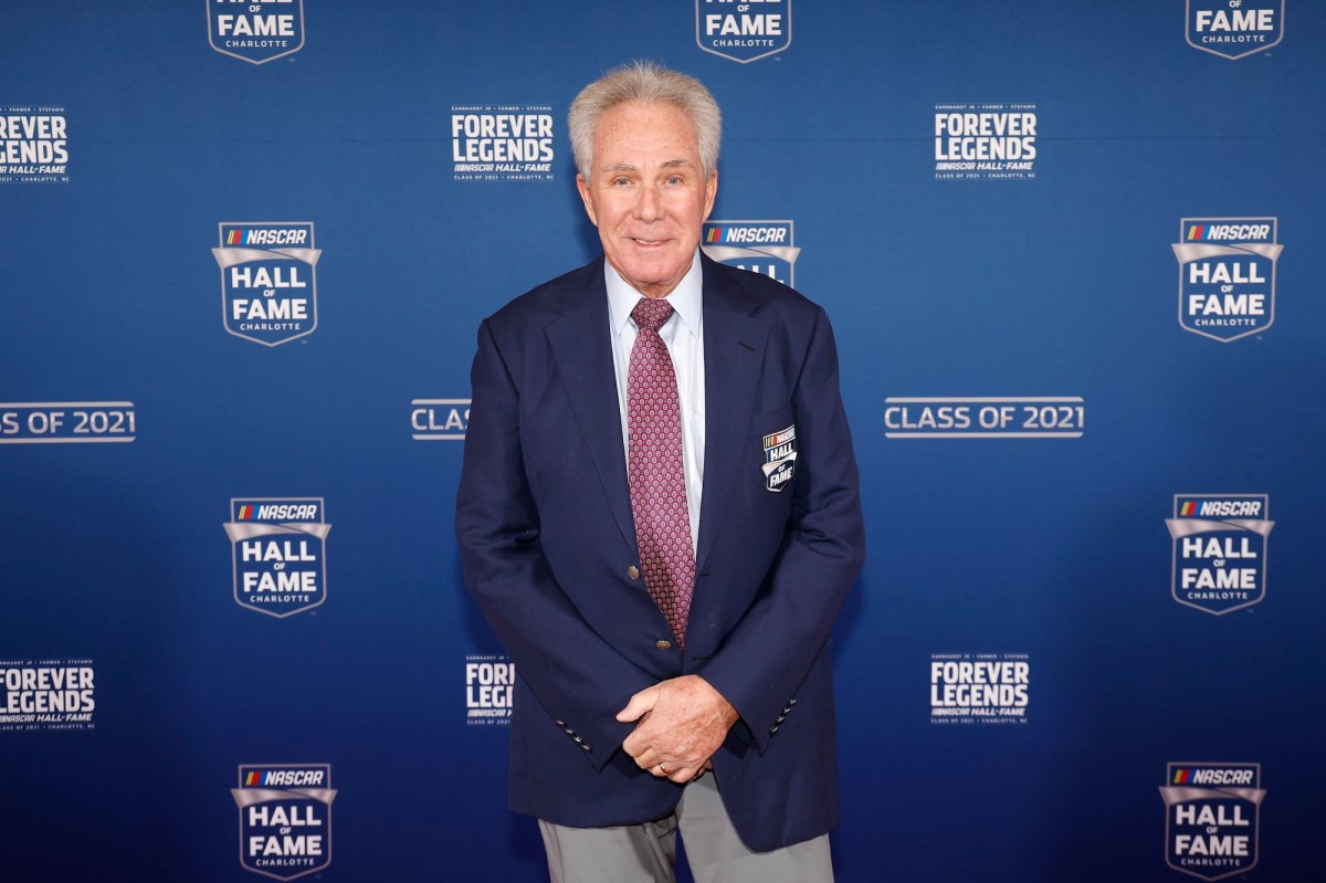 Darrell Waltrip Stepping Out of Limelight Amid Health Issues