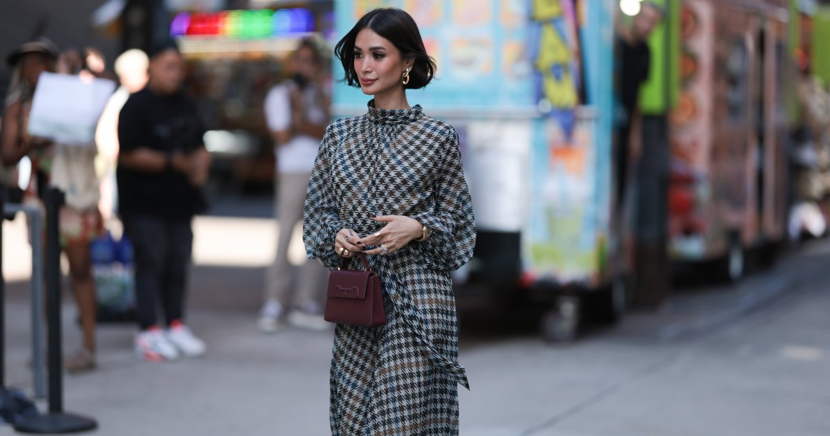 Bye, Batwings! These 19 Lantern-Sleeve Dresses Make Upper Arms Practically Disappear Bye, Batwings! These 19 Lantern-Sleeve Dresses Make Upper Arms Practically Disappear