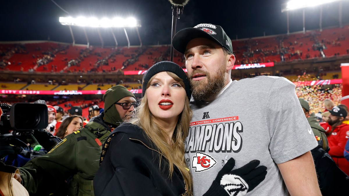 Chiefs Coach Andy Reid Credits Taylor Swift for Travis Kelce’s Rise in Play