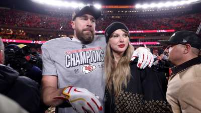 GettyImages-2196123499 travis kelce taylor swift mtv vmas