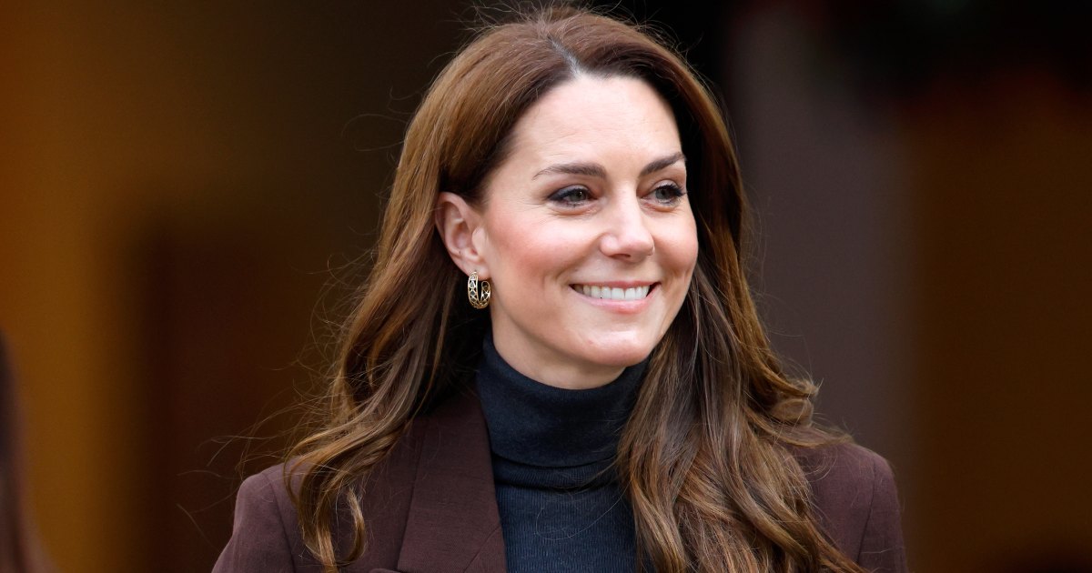 Kate Middleton’s Rich-Looking Burgundy Loafers Style Is Replacing Our Sneakers This Fall Kate Middleton’s Rich-Looking Burgundy Loafers Style Is Replacing Our Sneakers This Fall