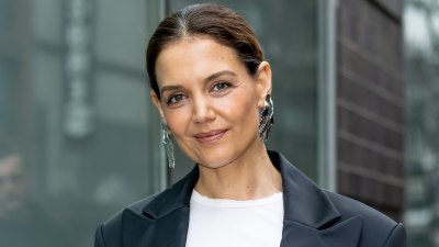 Actress Katie Holmes is seen arriving to the Christian Siriano Fall/Winter 2025 fashion show at Chelsea Industrial on February 06, 2025 in New York City.