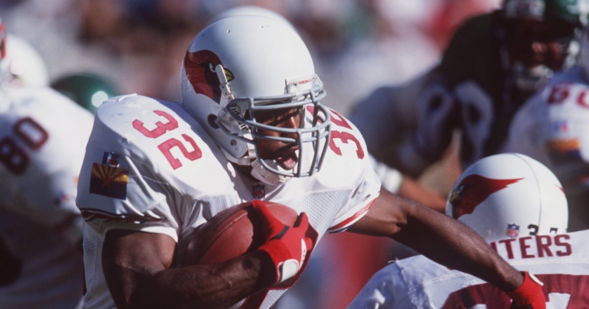 Former NFL Star LeShon Johnson Gets 5 Years in Prison for Dogfighting Ring That ‘Resulted in Death’ Former NFL Star LeShon Johnson Gets 5 Years in Prison for Dogfighting Ring That ‘Resulted in Death’