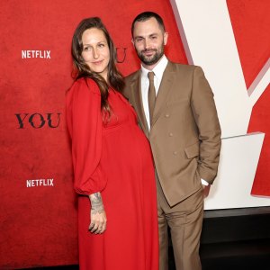 GettyImages-2211671900-penn-badgley-domino-kirke