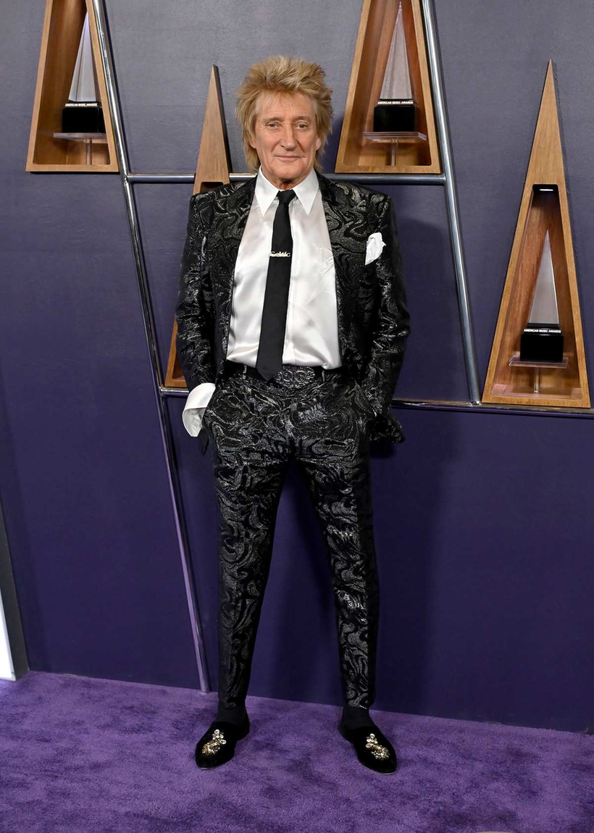 Rod Stewart Announces Final Live Tour Amid Health Issues