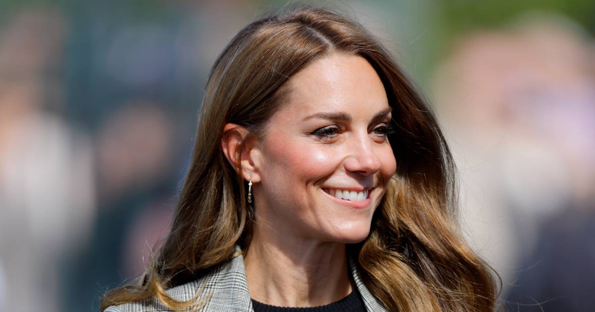 Kate Middleton Has Carried This Iconic French Tote Bag for 20+ Years — And This 2026 Version Is Just as Chic (Only !) Kate Middleton Has Carried This Iconic French Tote Bag for 20+ Years — And This 2026 Version Is Just as Chic (Only !)