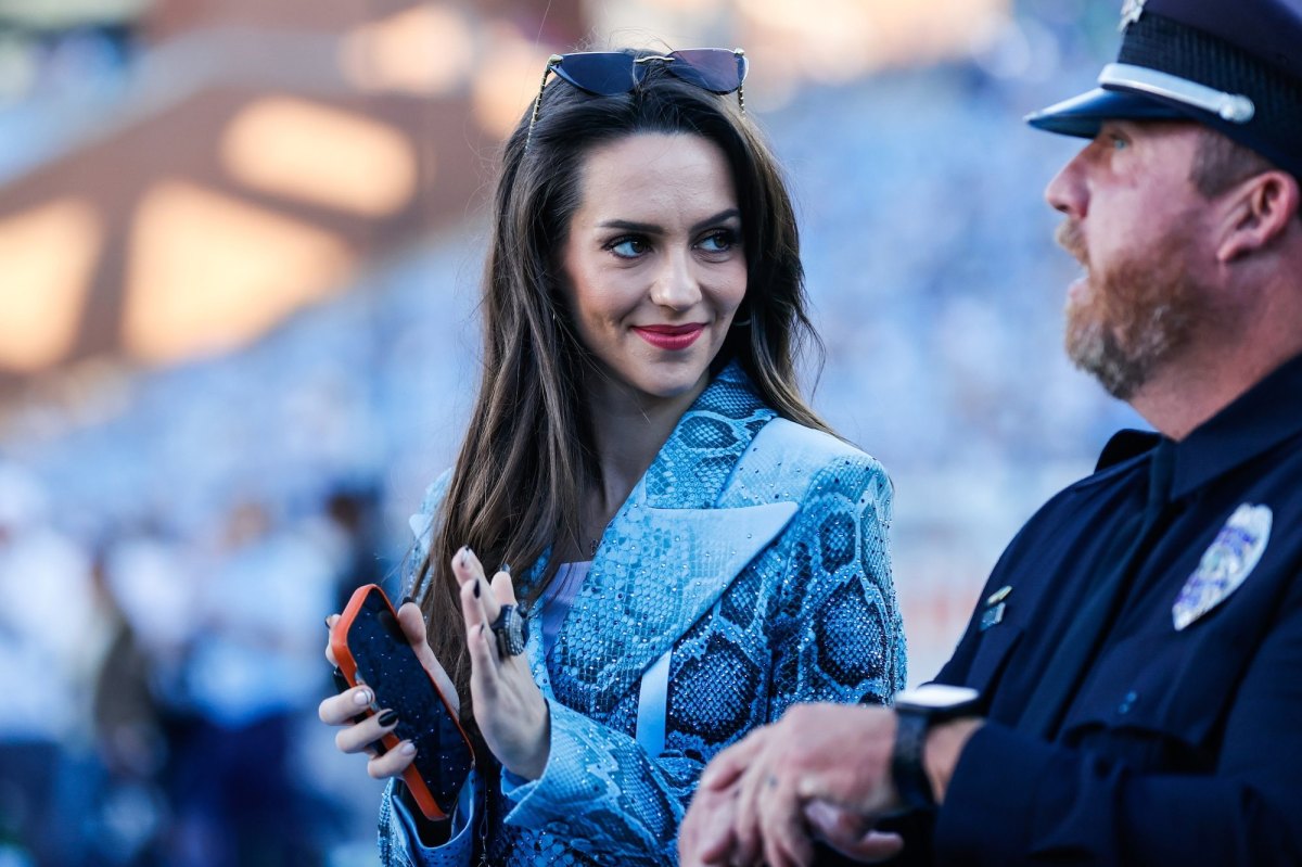 GettyImages-2247401017 Jordon Hudson Caught Filming Reporter at UNC Game
