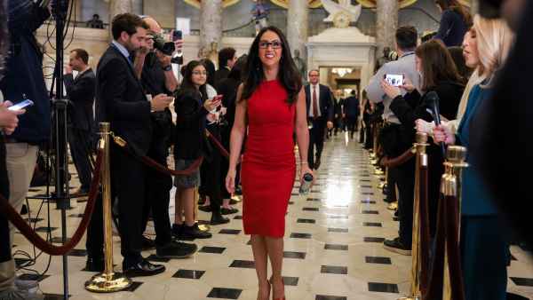 GettyImages-2263418146-Lauren-Boebert-Slams-the-Press-While-Addressing-Sex-Scandal.jpg