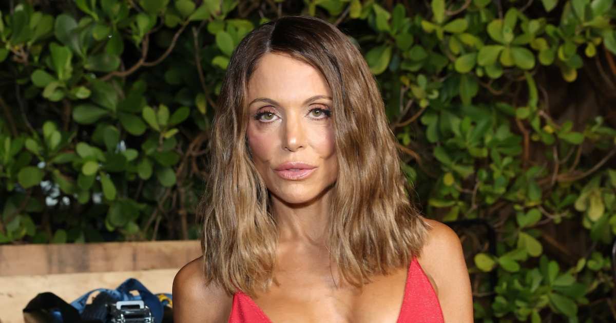 Bethenny Frankel Goes Braless Underneath White Tank Top, Jokes Her Casual Look Is ‘Black Tie’ Bethenny Frankel Goes Braless Underneath White Tank Top, Jokes Her Casual Look Is ‘Black Tie’