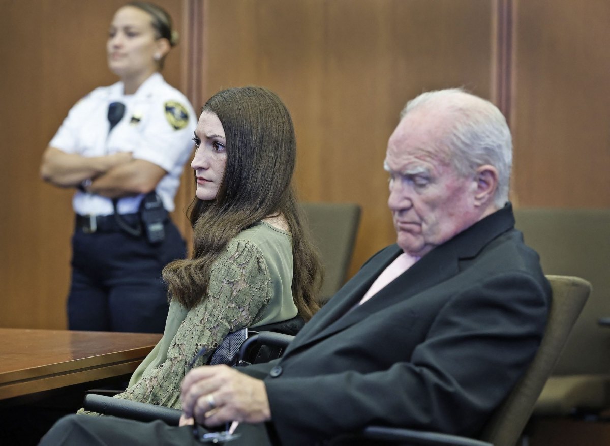 GettyImages-2292989149 Can Lindsay Clancys Defense Team Claim Double Jeopardy After Mistrial