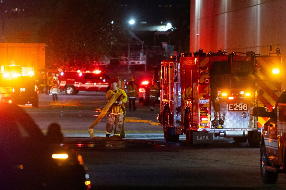 GettyImages-2294975894-NBC-News-Helicopter-Crashes-in-Los-Angeles-Leaving-3-Dead.jpg