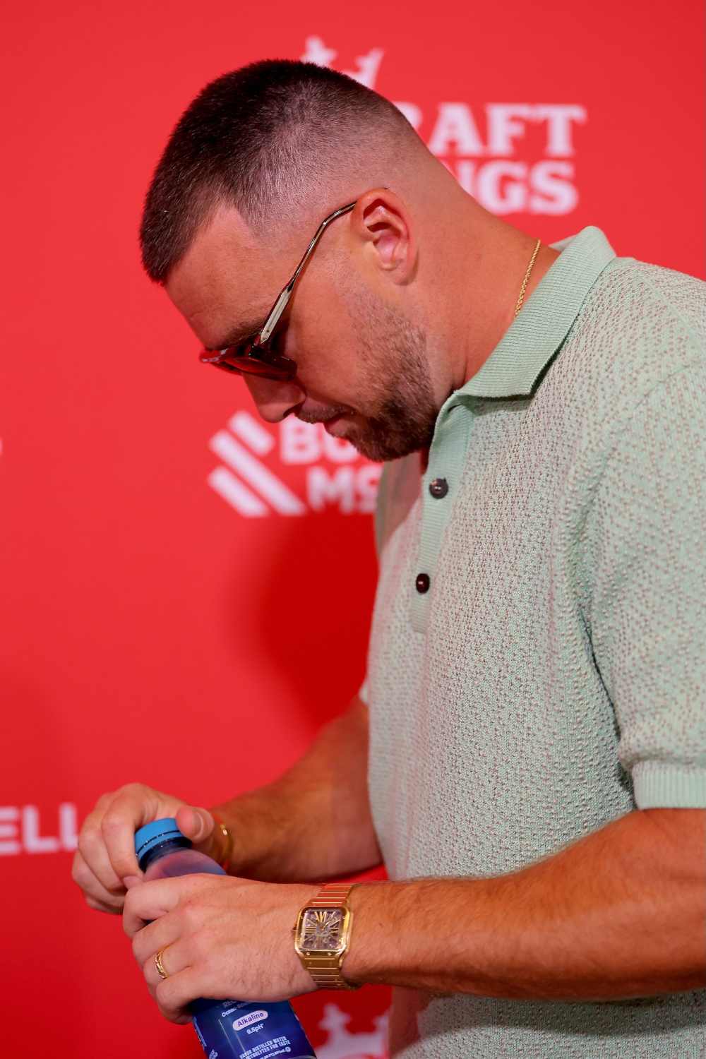 Travis Kelce Arrives at Stadium Wearing Wedding Ring Ahead of Chiefs Opener