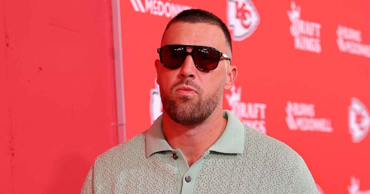 Travis Kelce Arrives at Arrowhead Stadium Wearing Wedding Ring Ahead of Chiefs Season Opener Travis Kelce Arrives at Arrowhead Stadium Wearing Wedding Ring Ahead of Chiefs Season Opener