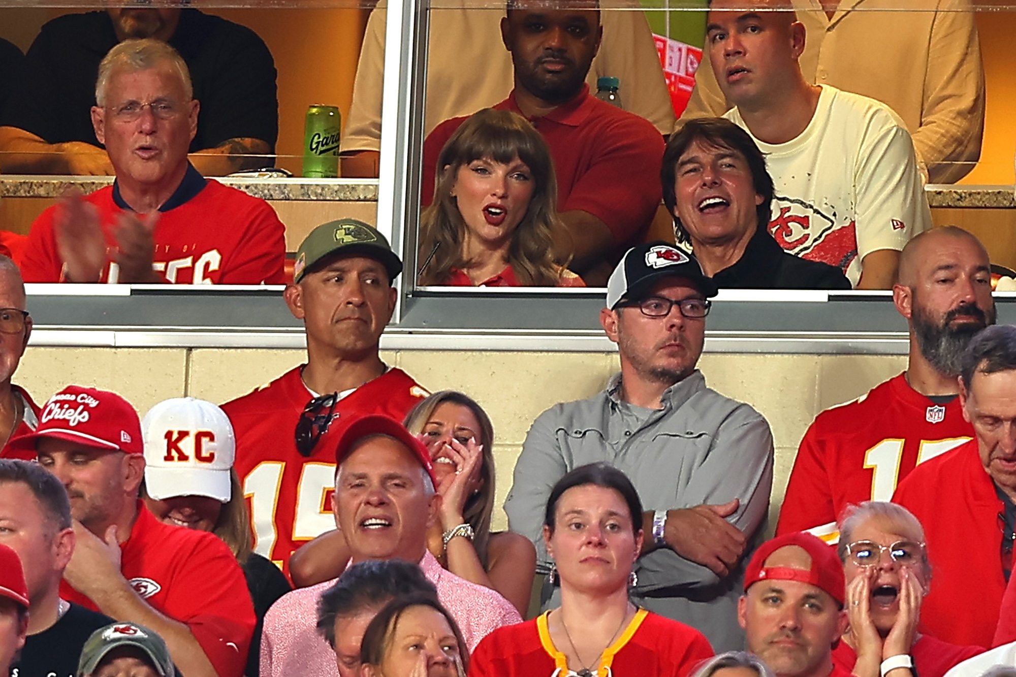 Taylor Swift Sits Next to Tom Cruise to Cheer on Travis Kelce at Chiefs Opener