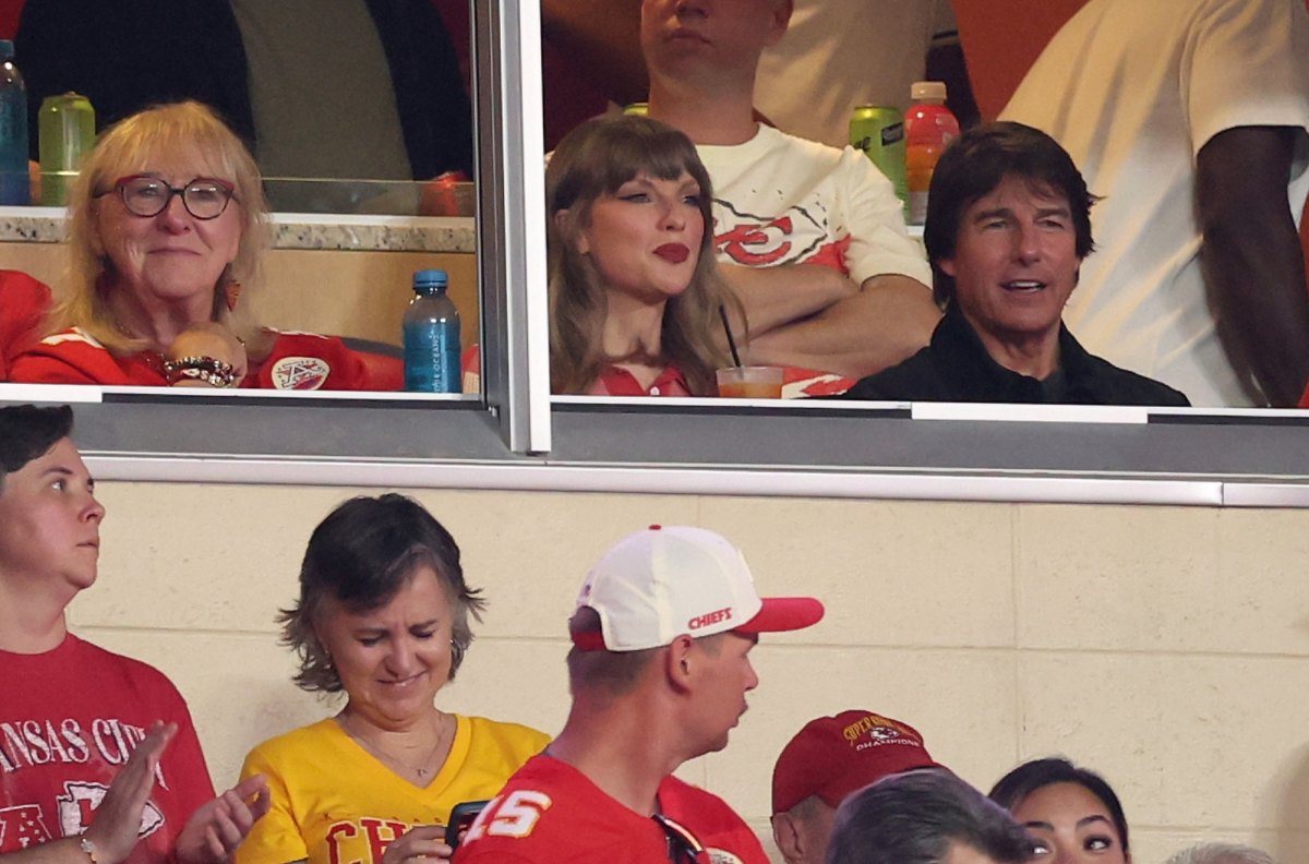 Tom Cruise Says Taylor Swift Schooled Him on Football at Chiefs Game