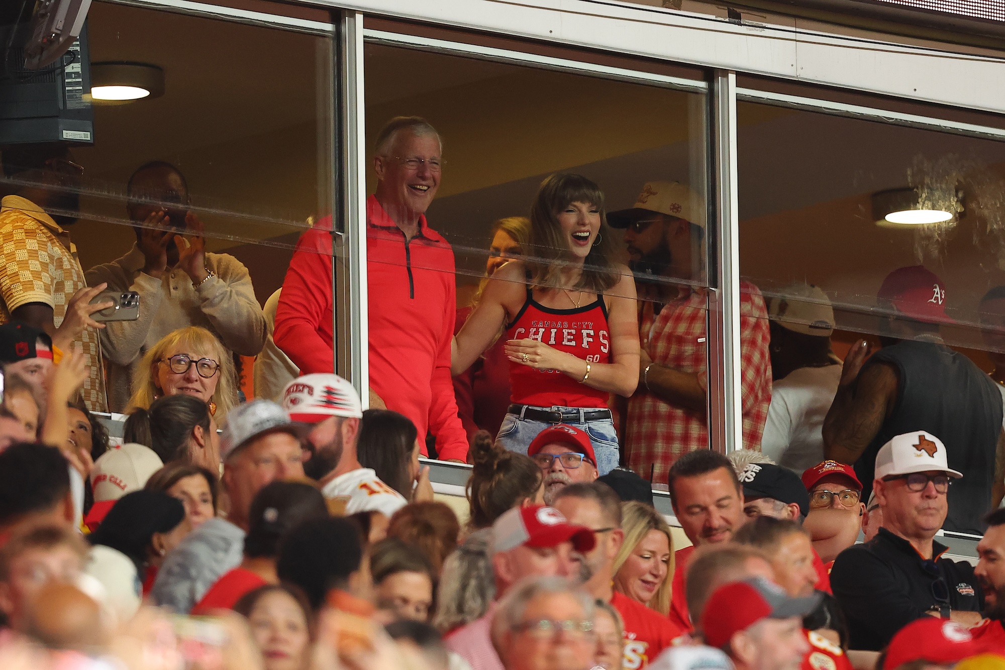 Taylor Swift Wears $40 Tank Top While Cheering on Travis Kelce at Chiefs Game