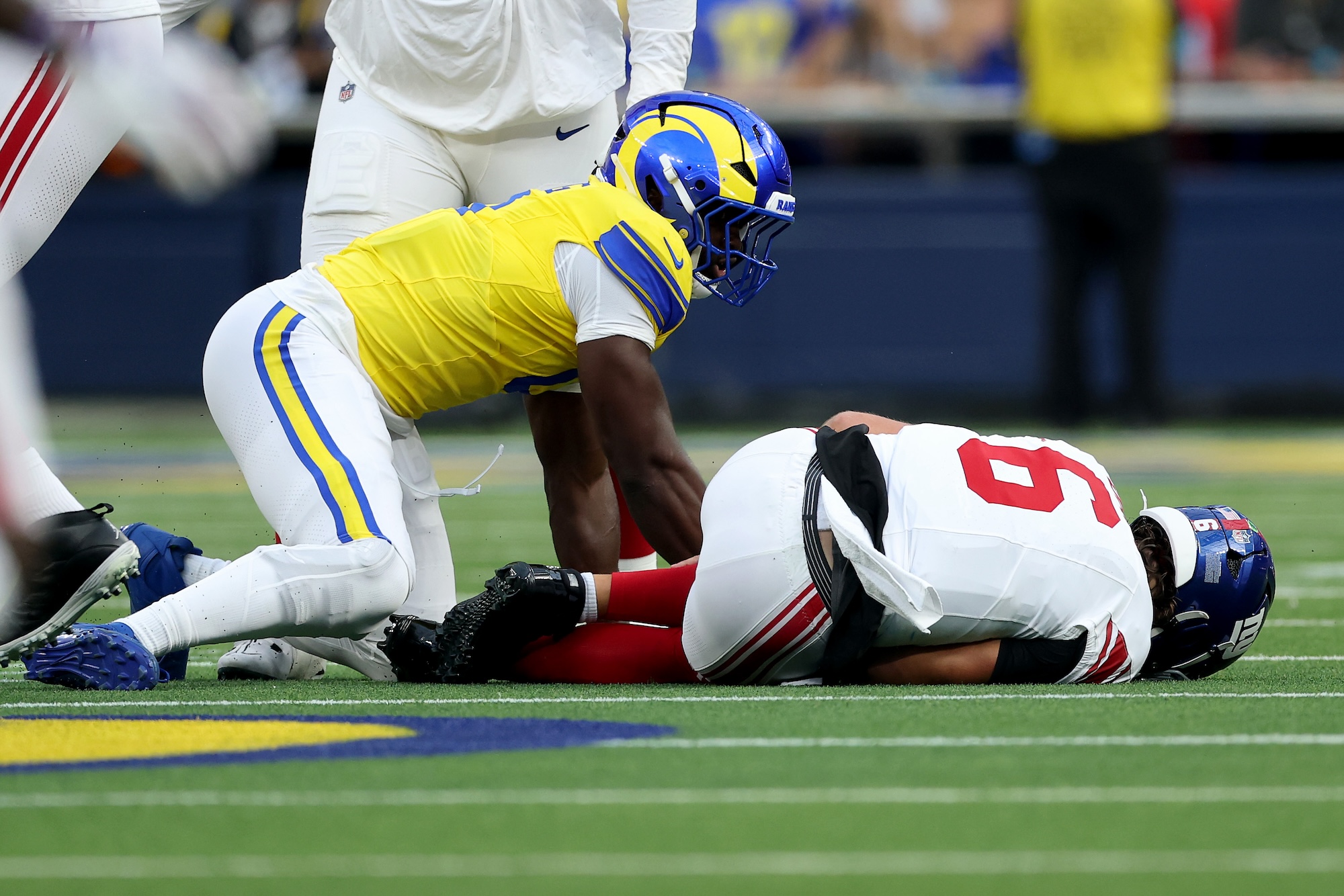 New York Giants Receive Crushing Jaxson Dart Injury News After 'MNF' Exit