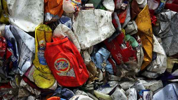 GettyImages-470716752-That-Empty-Laundry-Detergent-Jug-You-Just-Recycled-Theres-a-Good-Chance-It-Ends-Up-in-a-Landfill