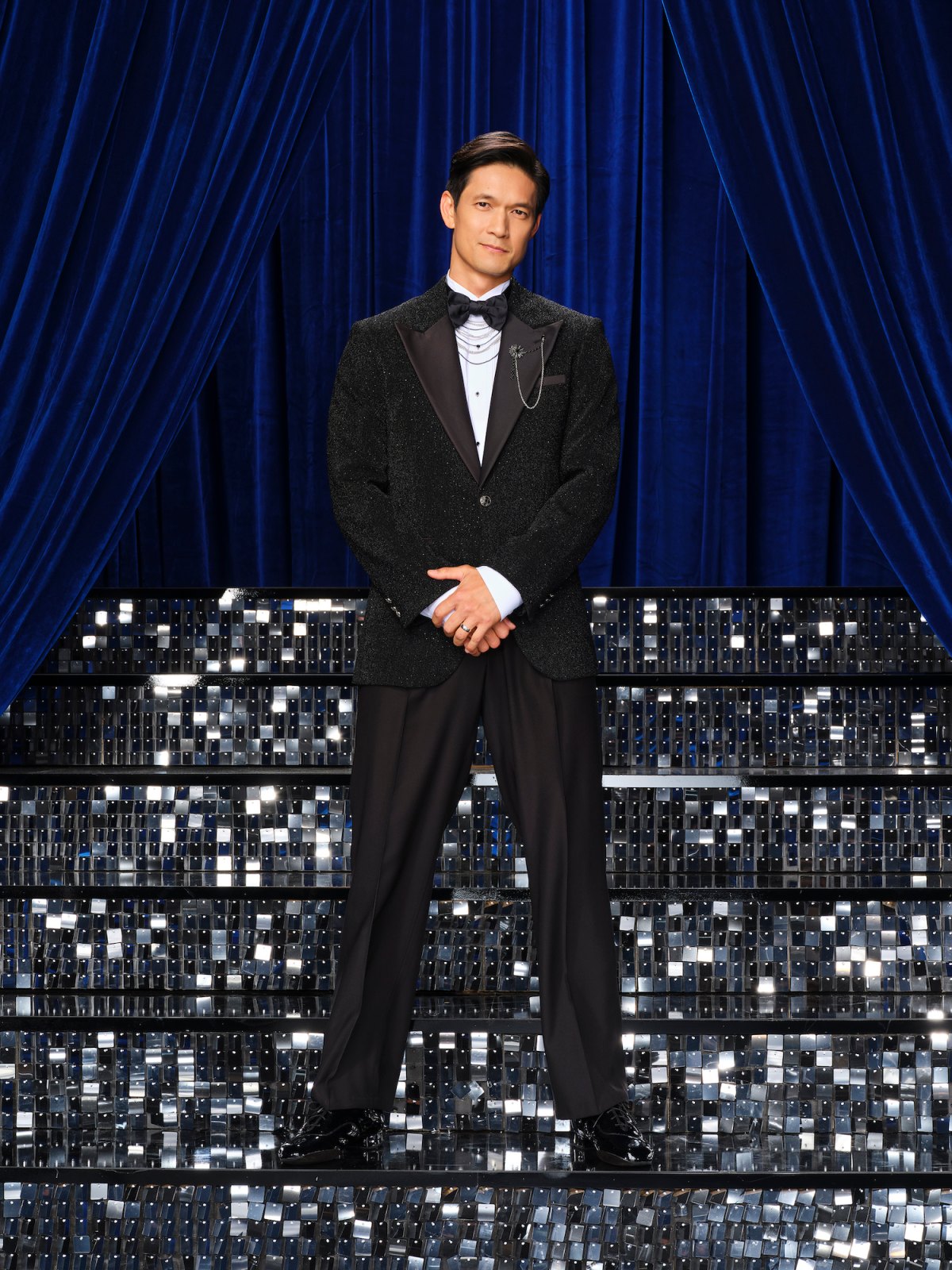Harry-Shum-DWTS-183136_09923_v1-1