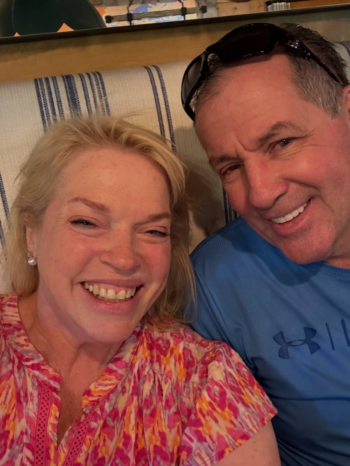Sister Wives’ Janelle Brown Smiles in New Selfie With Boyfriend Pete: ‘Beautiful Day’