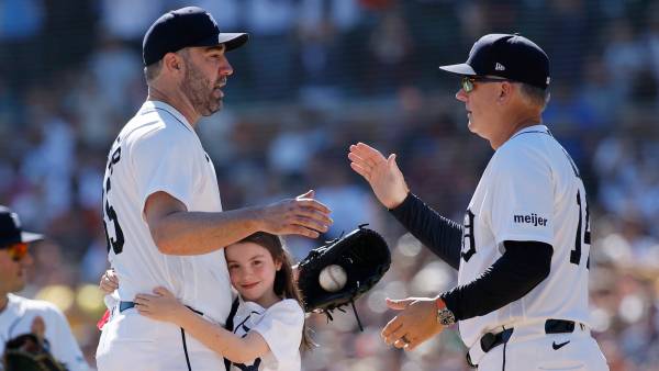 Justin-Verlander-and-Daughter-GettyImages-2296737974