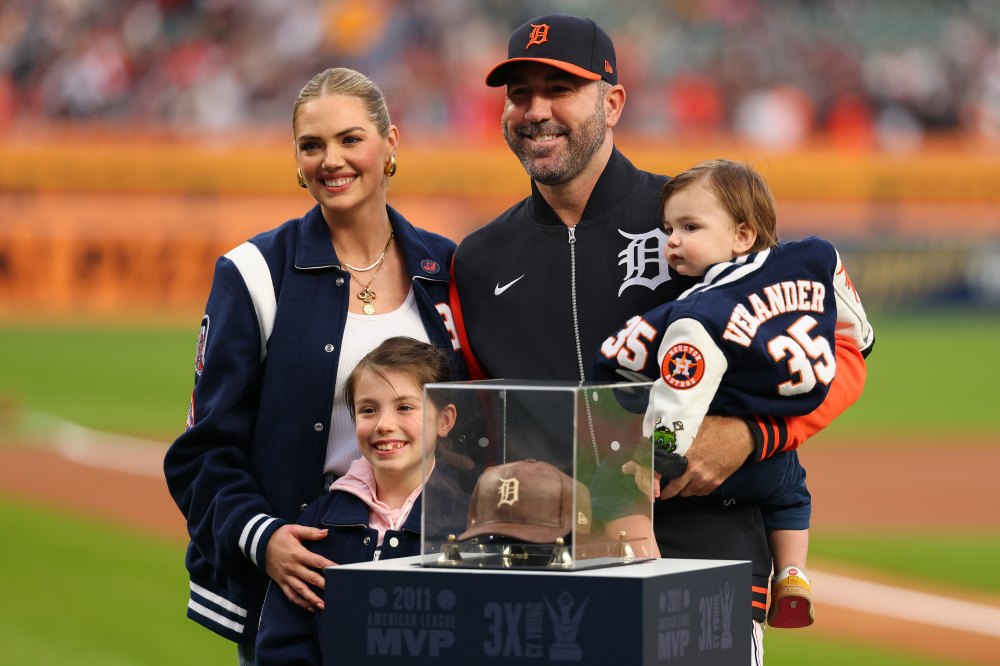Justin-Verlander-and-Kate-Upton-Enjoy-Rare-Family-Outing.jpg