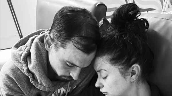 'Married at First Sight UK' Star Announces Death of Premature Twins Days 9 Days After Birth